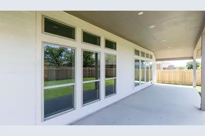 313 Glen Arbor Drive, Liberty Hill, TX 78642 - Photo 21