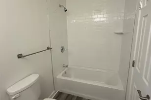 8515 Burrell Dr, Austin, TX 78757 - Photo 15