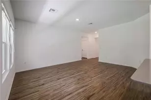10724 Steinbeck Dr, Austin, TX 78747 - Photo 5