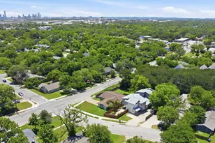 5704 Gloucester Ln, Austin, TX 78723 - Photo 23