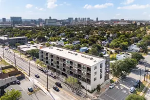 1322 E 12th St, Austin, TX 78702 - Photo 35
