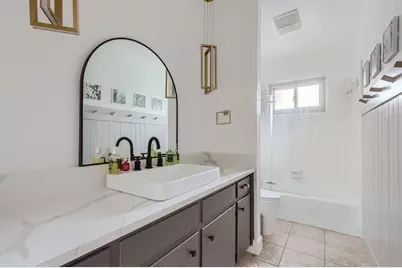 9513 Braeburn Glen, Austin, TX 78729 - Photo 5