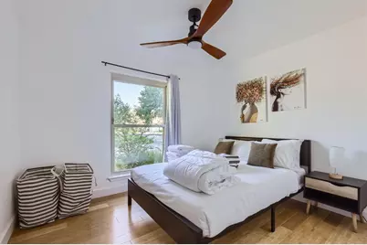 9513 Braeburn Glen, Austin, TX 78729 - Photo 7