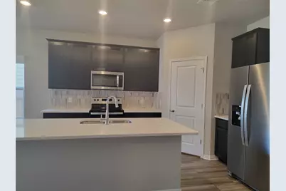 109 Capella Way, Hutto, TX 78643 - Photo 3