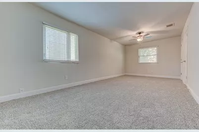 1711 Cricket Hollow Drive, Austin, TX 78758 - Photo 9