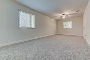 1711 Cricket Hollow Dr, Austin, TX 78758 - Photo 9
