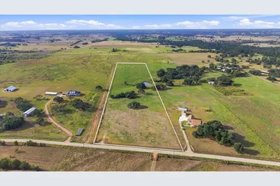 2561 Roitsch Road, Schulenburg, TX 78956 - Photo 11