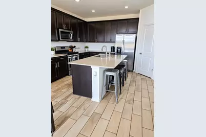 1007 Guernsey Cove, Hutto, TX 78634 - Photo 3