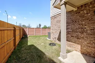 204 Furlong Dr, Georgetown, TX 78626 - Photo 19