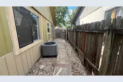 9515 Aberdeen Way #A, Austin, TX 78753 - Photo 17