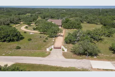 1050 Twisted Oak Drive, Horseshoe Bay, TX 78657 - Photo 29