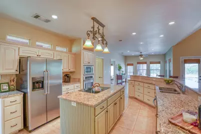 1050 Twisted Oak Drive, Horseshoe Bay, TX 78657 - Photo 7