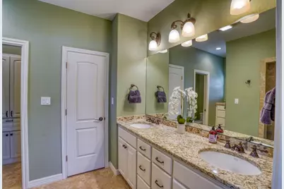 1050 Twisted Oak Drive, Horseshoe Bay, TX 78657 - Photo 11