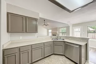 7802 Van Dyke Dr, Austin, TX 78729 - Photo 5