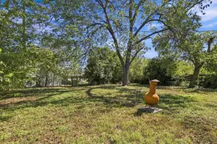 8207 Lazy Ln, Austin, TX 78757 - Photo 19