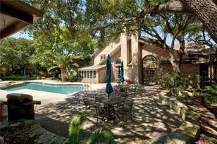 7685 Northcross Dr, Austin, TX 78757 - Photo 19