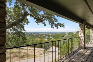 20802 Bonanza St, Lago Vista, TX 78645 - Photo 3
