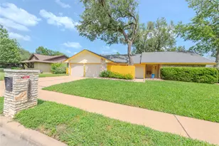 12409 Split Rail Pkwy, Austin, TX 78750 - Photo 3
