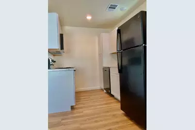 2002 W 2nd Street #602, Taylor, TX 76574 - Photo 5