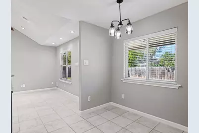 1004 Green Meadow Drive, Round Rock, TX 78664 - Photo 9