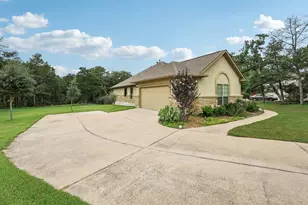 126 Spanish Trail, Bastrop, TX 78602 - Photo 5
