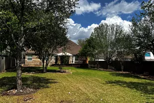 929 N Horton St, La Grange, TX 78945 - Photo 23