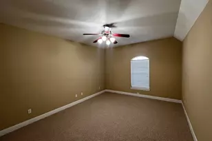 929 N Horton St, La Grange, TX 78945 - Photo 15