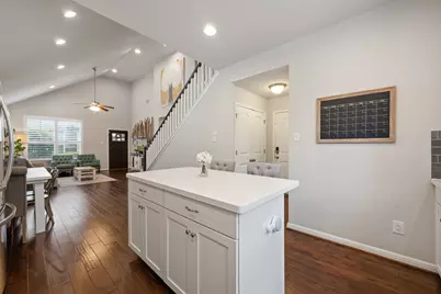 7220 Wyoming Springs Drive #703, Round Rock, TX 78681 - Photo 9