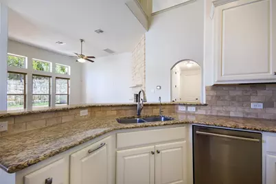 203 Antigua Way, Lakeway, TX 78738 - Photo 11