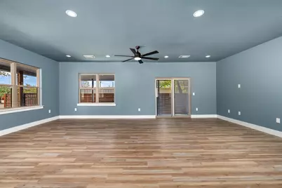 1205 W Avenue G, Temple, TX 76504 - Photo 15