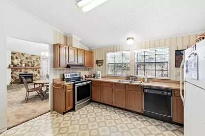 500 Pine Valley Loop, Smithville, TX 78957 - Photo 11