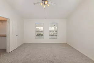2215 Dry Creek Dr, Round Rock, TX 78681 - Photo 7