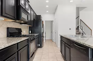 13700 Sage Grouse Dr, Austin, TX 78729 - Photo 7