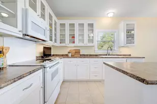 881 Saddleridge Dr, Wimberley, TX 78676 - Photo 11