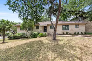 3401 Clearview Dr, Austin, TX 78703 - Photo 1