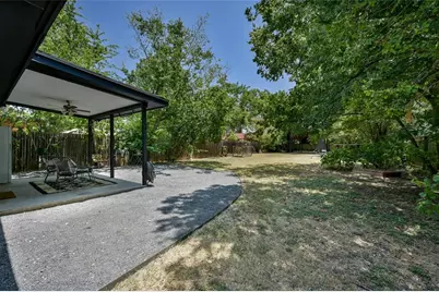8415 Bowling Green Drive, Austin, TX 78757 - Photo 15