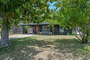 8415 Bowling Green Dr, Austin, TX 78757 - Photo 23