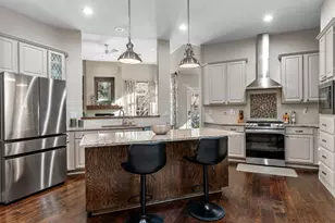 6913 Auckland Dr, Austin, TX 78749 - Photo 13
