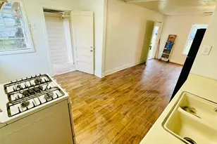 1745 Rivercrest St, Beaumont, TX 77703 - Photo 3