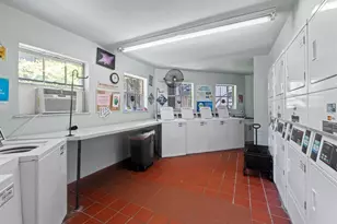 2425 Ashdale Dr, Austin, TX 78757 - Photo 15