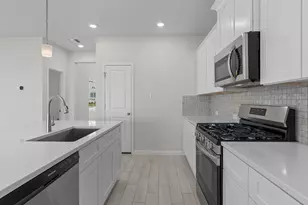 128 Comet Pointe Dr, Georgetown, TX 78628 - Photo 7