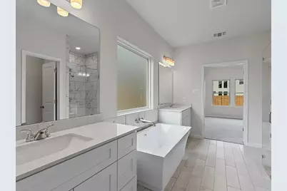 128 Comet Pointe Drive, Georgetown, TX 78628 - Photo 11