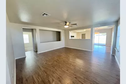 110 Comal Cove, Elgin, TX 78621 - Photo 3