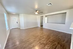 110 Comal Cove, Elgin, TX 78621 - Photo 5