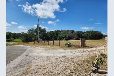 500 Spring Creek Road, Florence, TX 76527 - Photo 13
