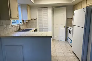 12800 Irongate Ave, Austin, TX 78727 - Photo 5