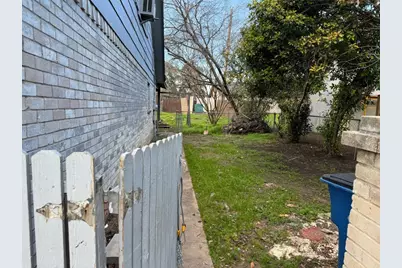 12800 Irongate Avenue, Austin, TX 78727 - Photo 13