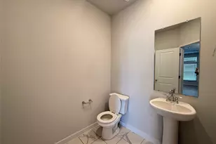 605 W South St, Leander, TX 78641 - Photo 7