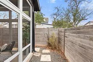 928 E 53rd 1/2 St, Austin, TX 78751 - Photo 33