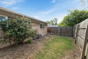 2201 Lanier Dr, Austin, TX 78757 - Photo 21